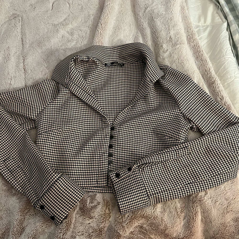Going out too Zara gingham button up cropped fitted
